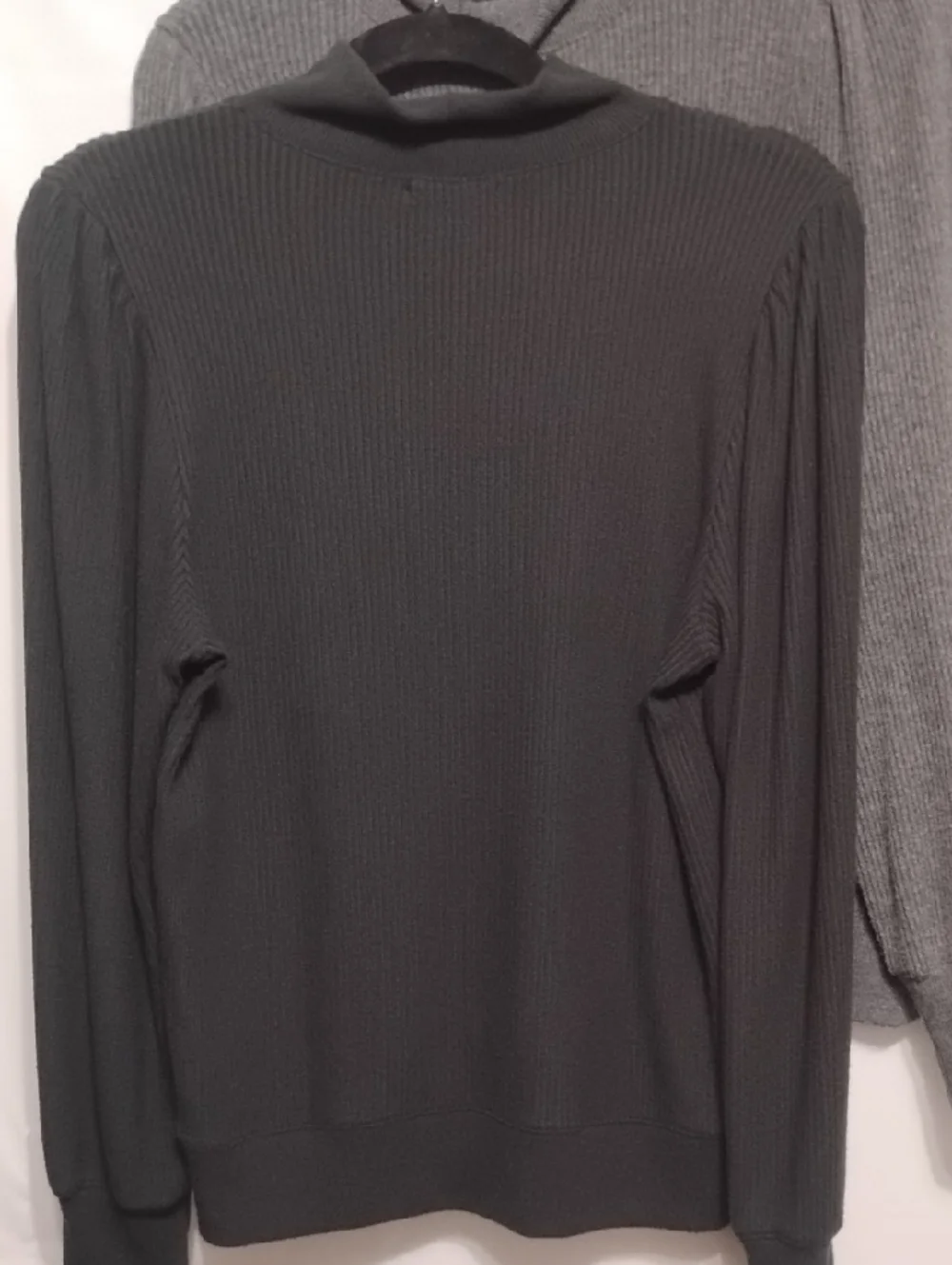 J.CREW Women's M HeatherGray/Black Ribbed Turtleneck Sweaters‎